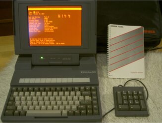 Toshiba T3100e-40.jpg